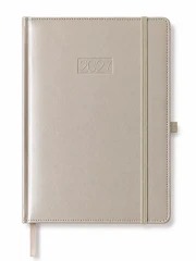 KALENDARZ KSIĄŻKOWY DZIENNY METALIC K‑A4DL METALIC – ZŁOTY (210 × 285 MM)