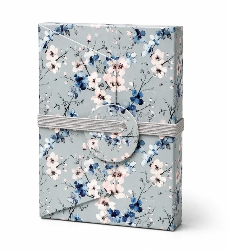 giftbox w motywie kwiatowym